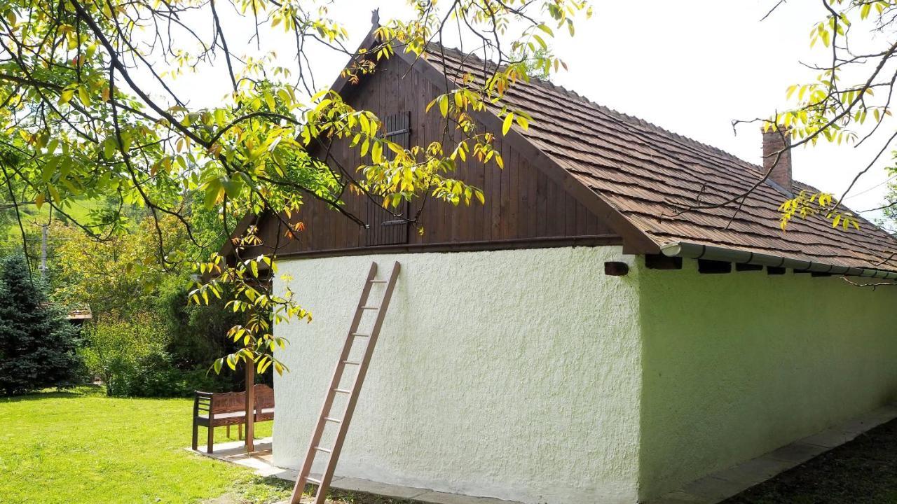 Van Egy Haz Villa Erdohorvati Exterior foto
